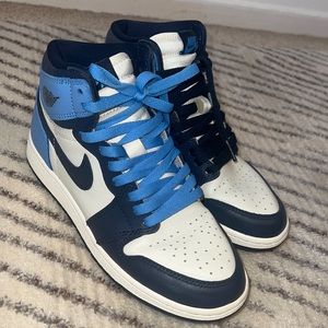 Air Jordan 1 Retro High OG ‘obsidian’